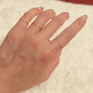 Brand new Mejuri inspired fashion ring size 3.5 for pinky